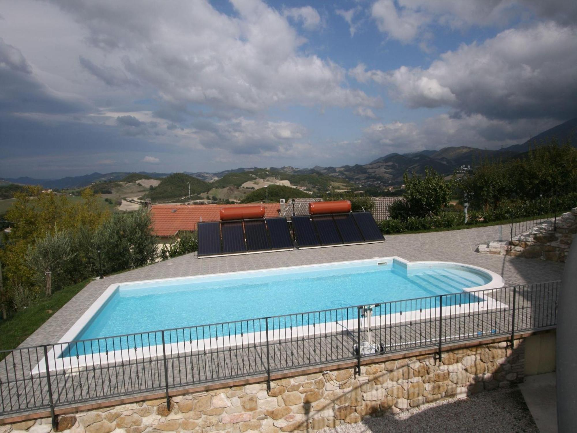 Timeless Villa In Cagli With Garden And Swimming Pool Exterior foto