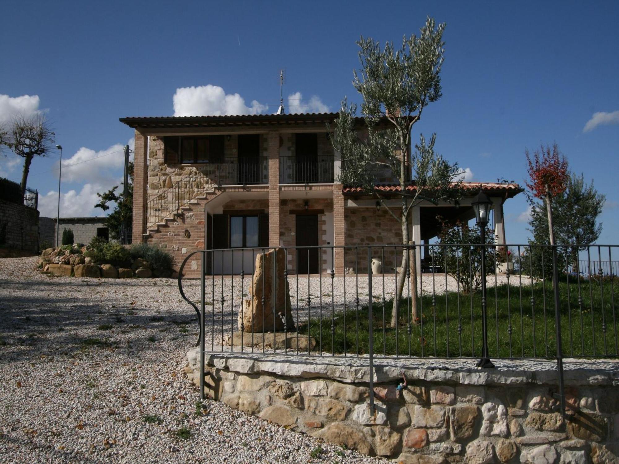 Timeless Villa In Cagli With Garden And Swimming Pool Exterior foto